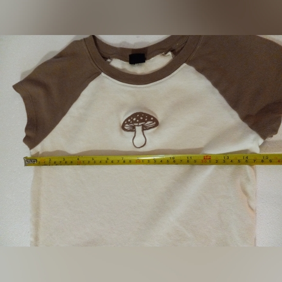 Vibe n' Crop tshirt junior's size S - Picture 8 of 10